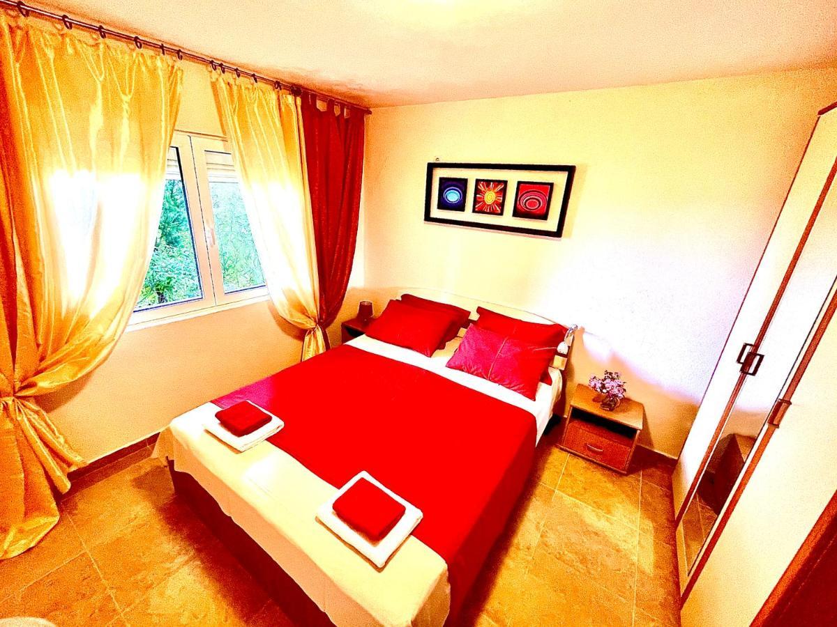 Holiday Home Viko Sutomore Dış mekan fotoğraf